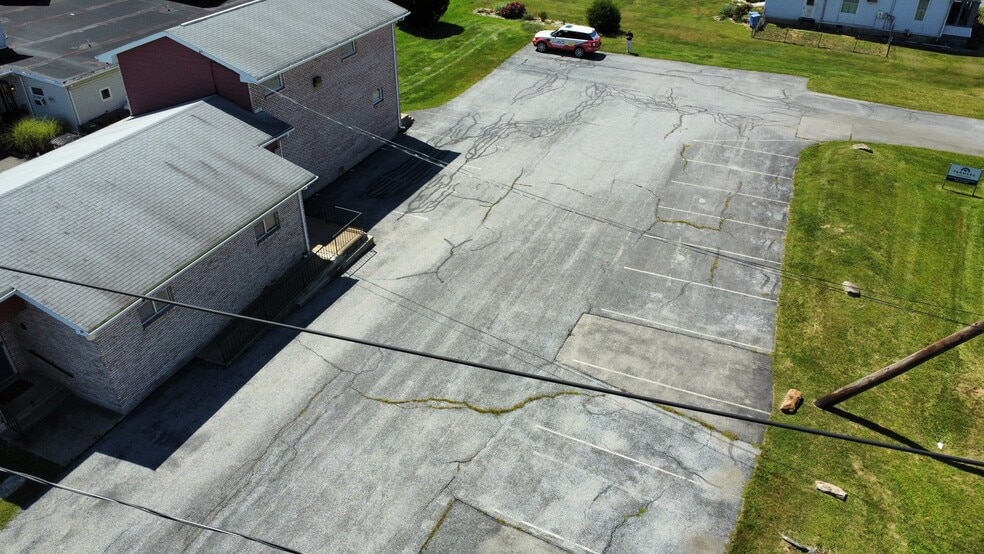 1365 Blue Mountain Dr, Danielsville, PA for lease - Building Photo - Image 1 of 17