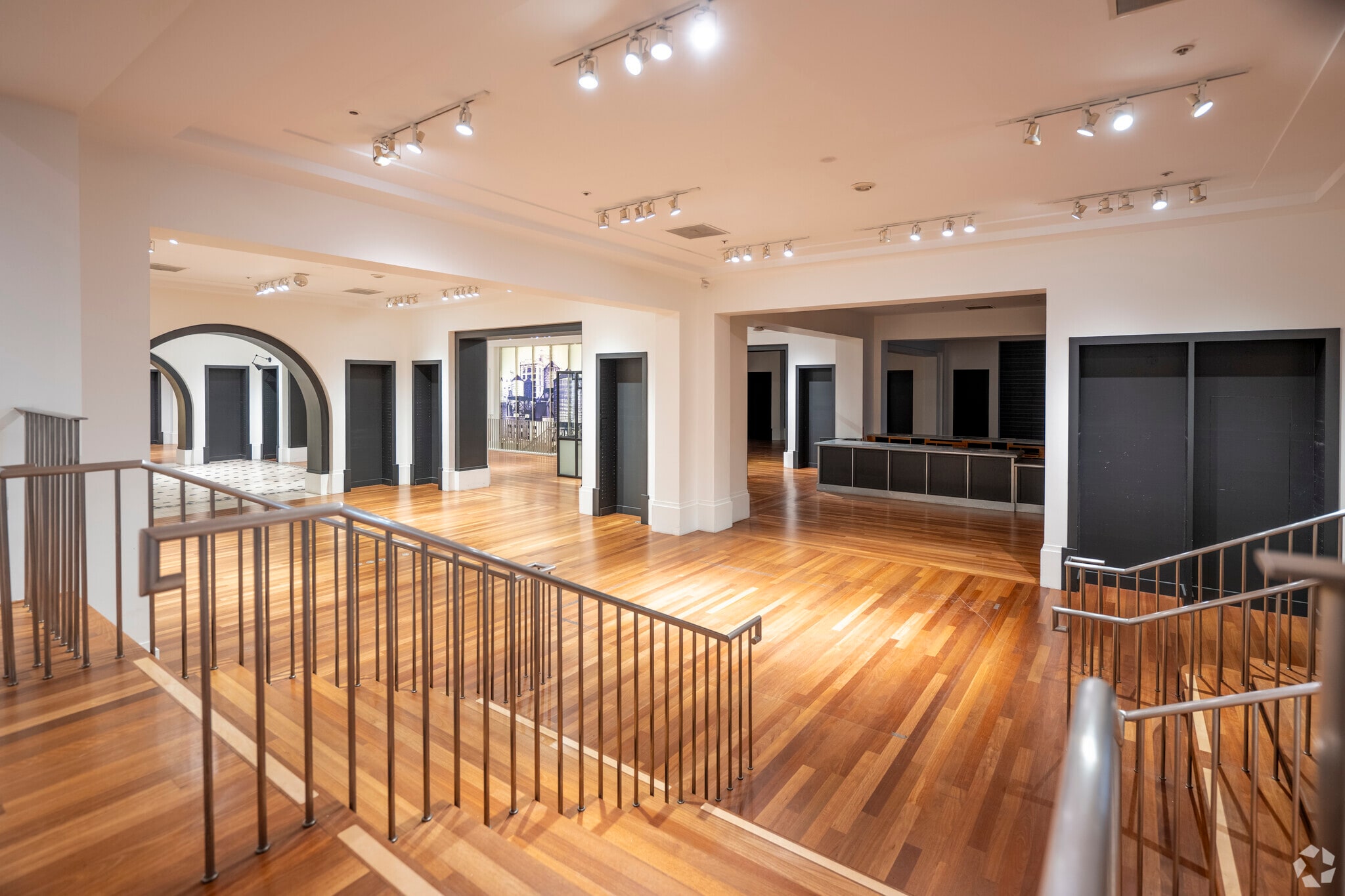 256 Grant Ave, San Francisco, CA for lease Interior Photo- Image 1 of 8