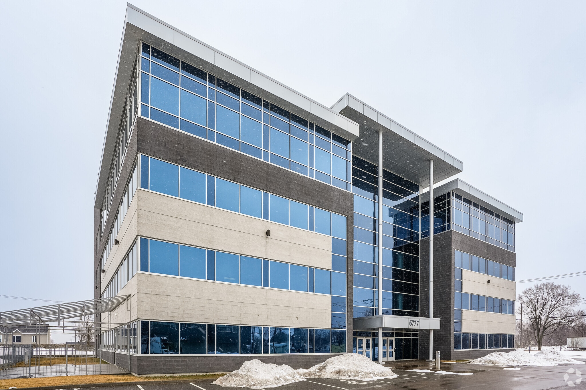 6777 Boul Guillaume-Couture, Lévis, QC for lease Building Photo- Image 1 of 3