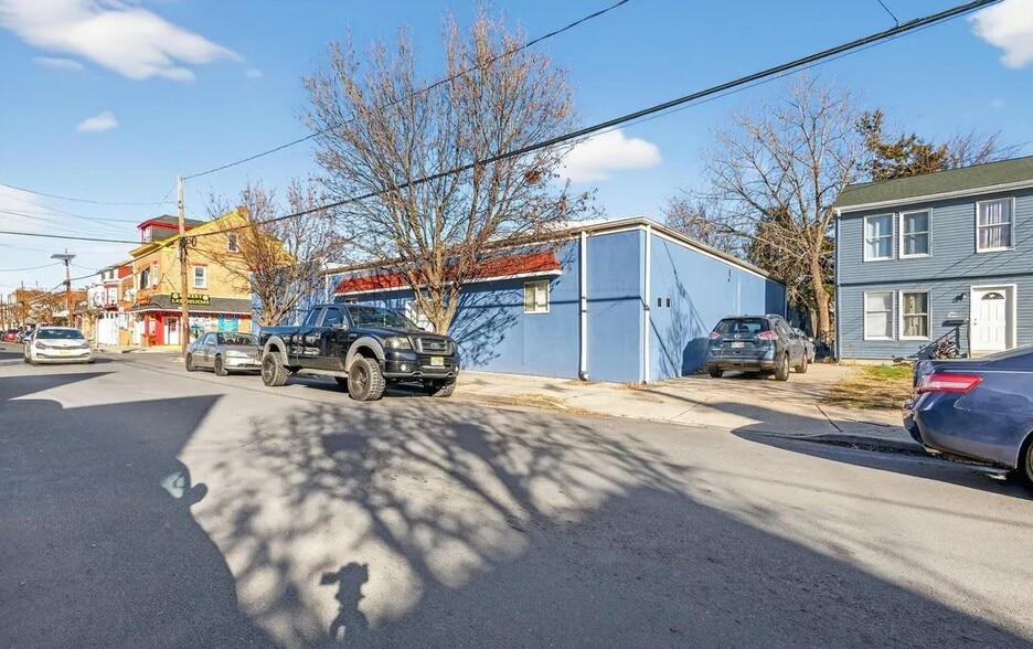 900 Beatty St, Trenton, NJ for sale - Building Photo - Image 2 of 4
