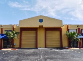 7200-7360 NW 56th St, Miami FL - Entrepôt