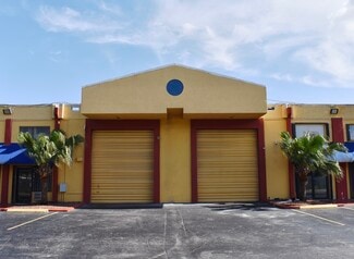More details for 7370-7384 NW 56th St, Miami, FL - Industrial for Lease