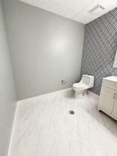 5683-5693 SE Crooked Oak Ave, Hobe Sound, FL à louer Photo intérieure- Image 2 de 4