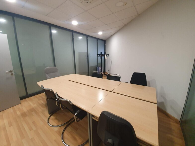 Industrial in SEVILLA, Sevilla for sale - Building Photo - Image 3 of 33