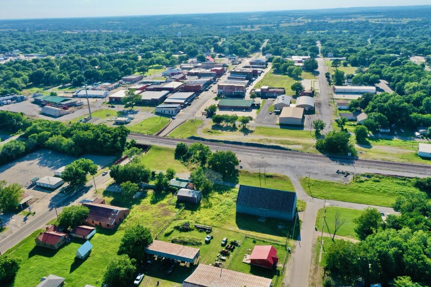 000 A St, Atoka, OK for sale - Building Photo - Image 2 of 10