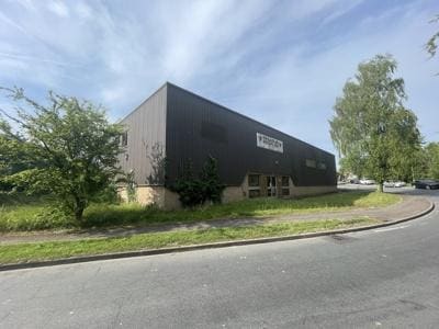 12 Hopkinson Way, Andover for sale - Building Photo - Image 3 of 5