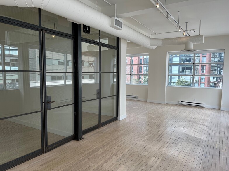 675 King St W, Toronto, ON for lease - Interior Photo - Image 1 of 6