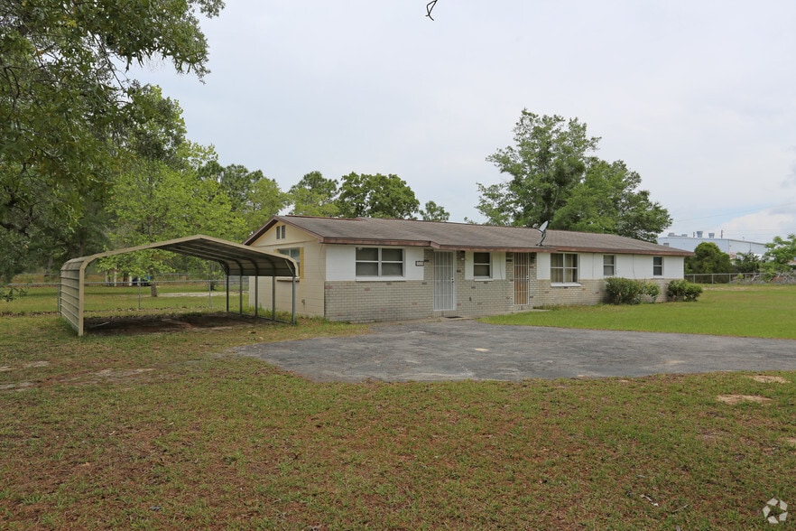 7137 Barclay Ave, Brooksville, FL for sale - Primary Photo - Image 3 of 4