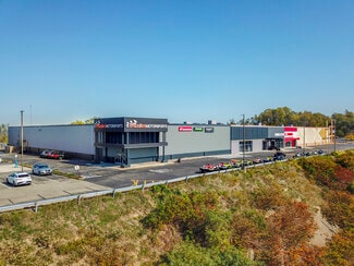 Plus de détails pour 1701 Lincoln Hwy, North Versailles, PA - Commerce de détail à louer