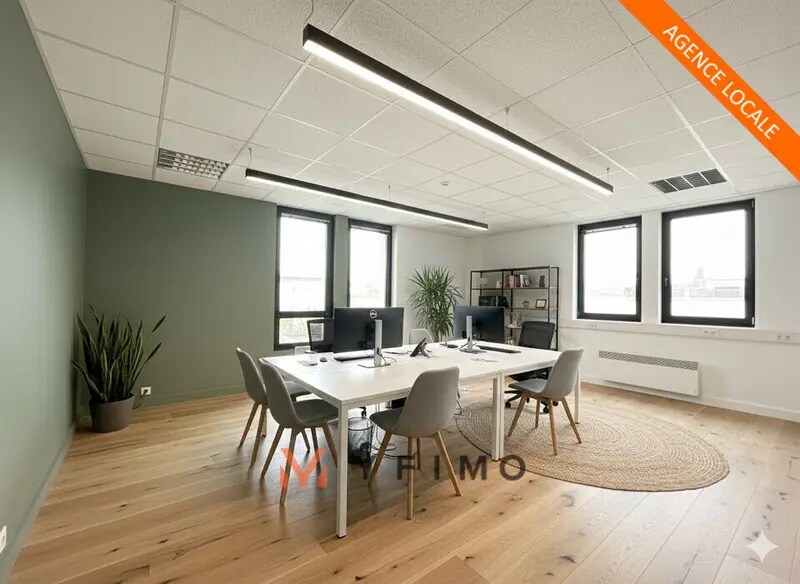Office in Boinvilliers for lease - Interior Photo - Image 1 of 8