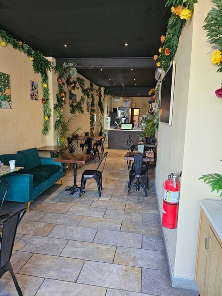 263 Meacham Ave, Elmont, NY for lease - Building Photo - Image 3 of 6