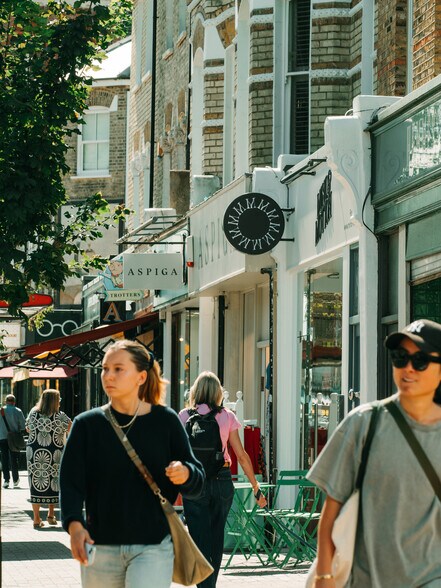 82 Northcote Rd, Londres à vendre - Photo du bâtiment - Image 3 de 5