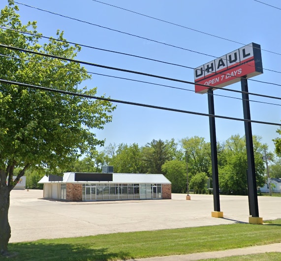 4902 23rd Ave, Moline, IL for lease Primary Photo- Image 1 of 2