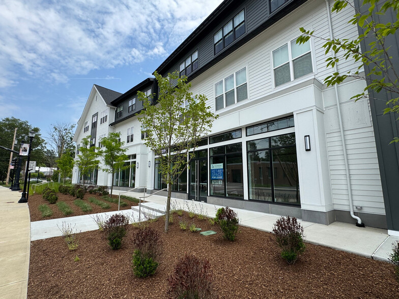 770 Water St, Framingham, MA for lease - Building Photo - Image 1 of 9