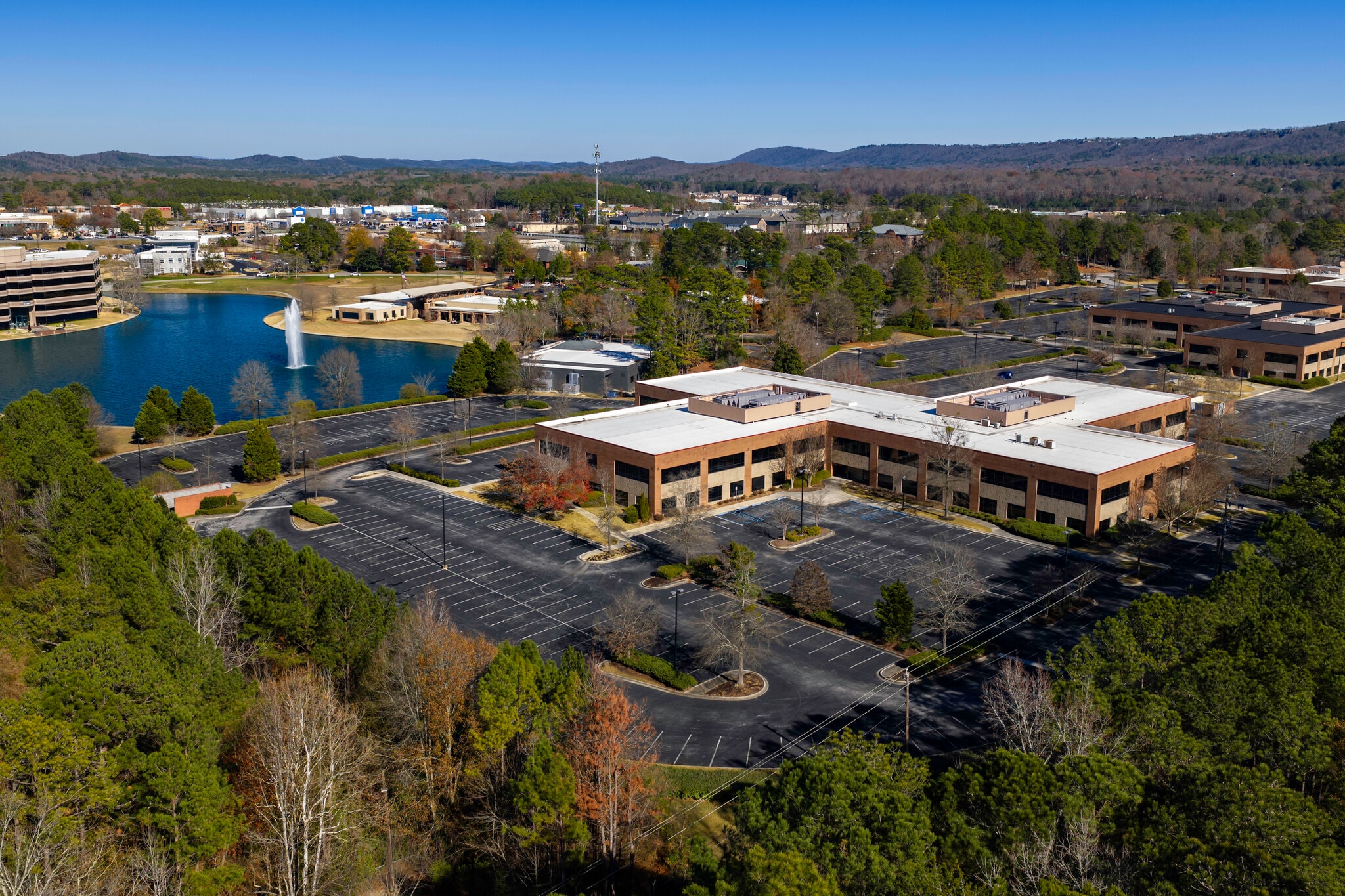 2500 Corporate Dr, Birmingham, AL for sale Primary Photo- Image 1 of 24