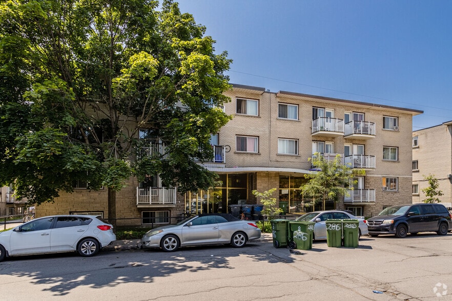 10300 Tsse Fleury, Montréal, QC à vendre - Photo du bâtiment - Image 3 de 4