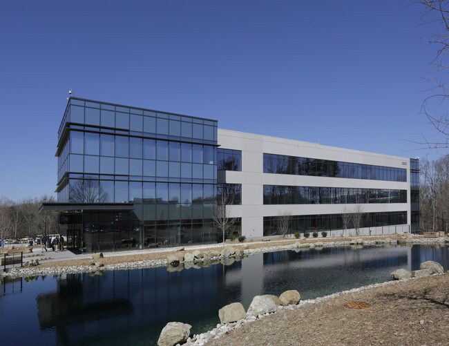 Plus de détails pour 2425 Cascade Pointe Blvd, Charlotte, NC - Bureau à louer