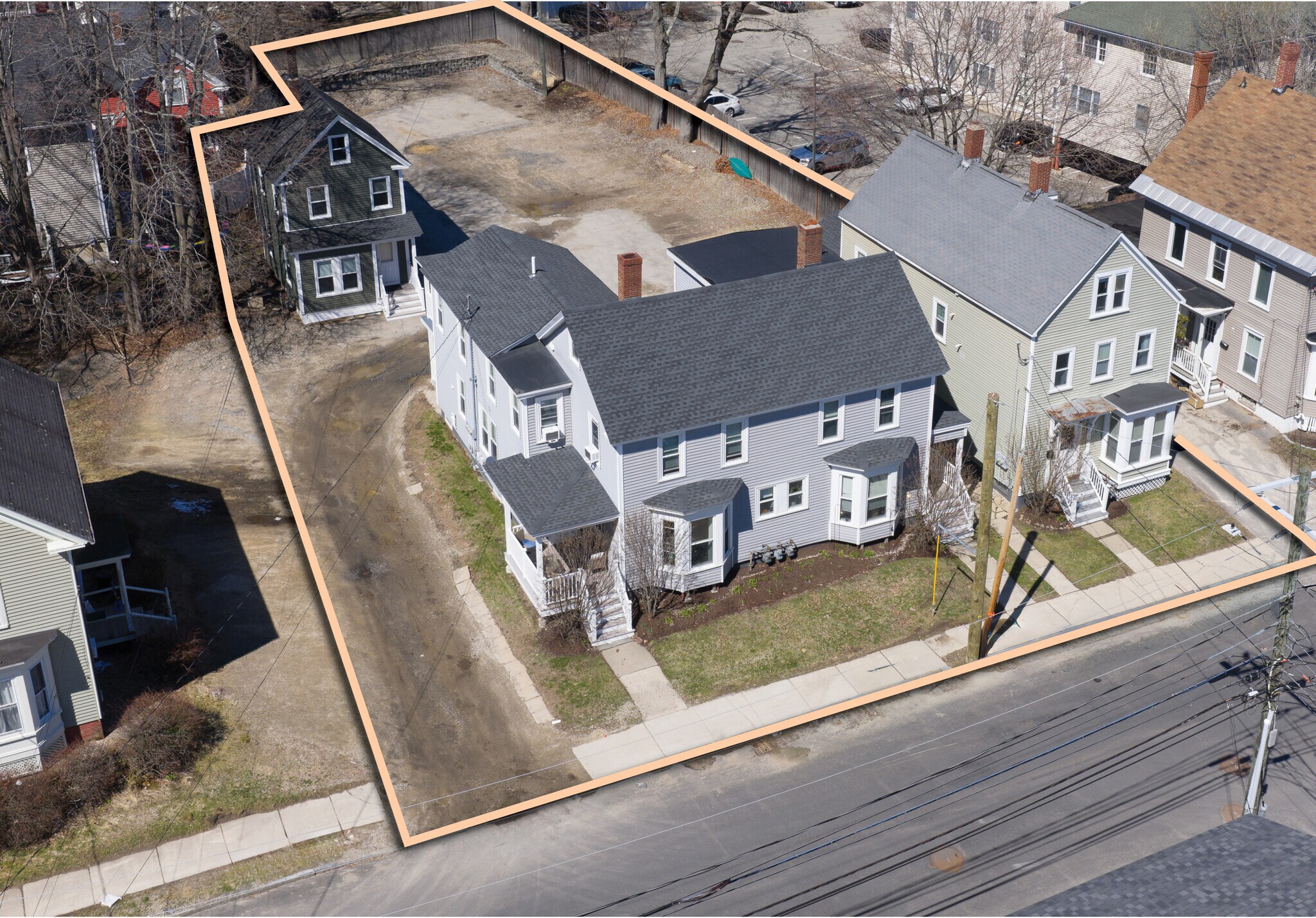7-13 Belknap Street portefeuille de 1 propriétés à vendre sur LoopNet.ca Photo du bâtiment- Image 1 de 9