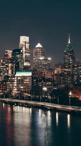 1625 Chestnut St, Philadelphia, PA à louer - Photo du bâtiment - Image 3 de 12