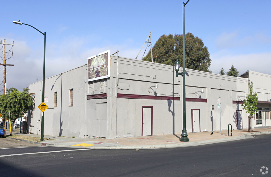 7431 Macarthur Blvd, Oakland, CA for sale - Primary Photo - Image 1 of 2