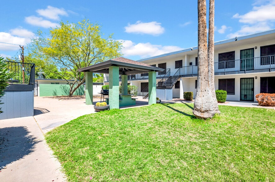 1942 W Berridge Ln, Phoenix, AZ for sale - Building Photo - Image 3 of 25