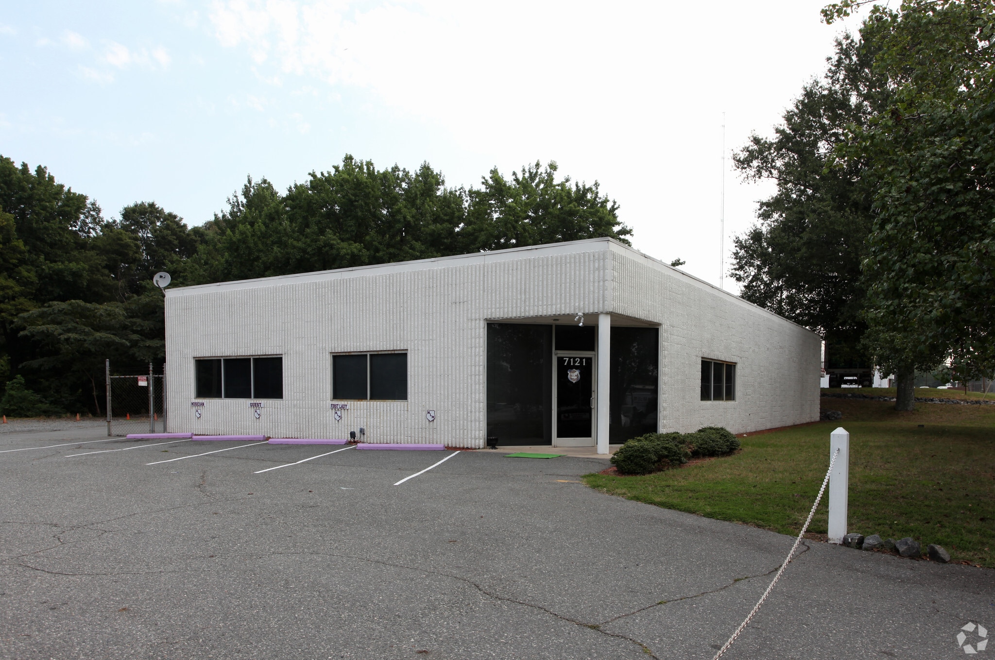 7121 Orr Rd, Charlotte, NC for sale Primary Photo- Image 1 of 5