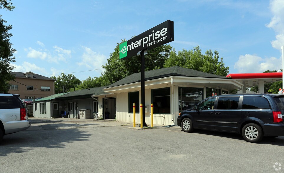 40 Cootes Dr, Hamilton, ON à vendre - Photo principale - Image 1 de 1