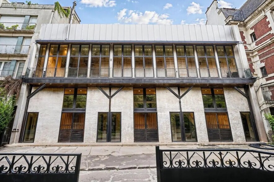 Local d'activités dans Paris à vendre - Photo du bâtiment - Image 2 de 6