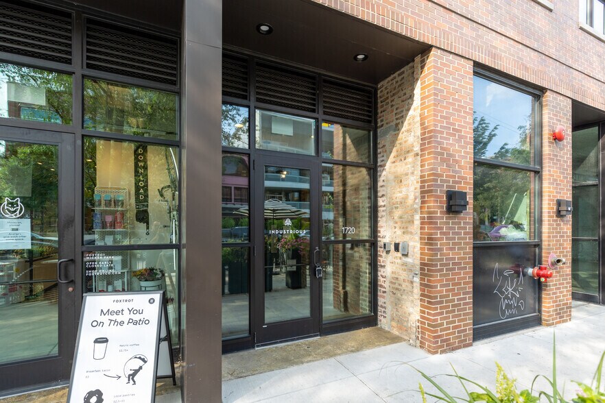 1714-1720 W Division St, Chicago, IL à louer - Photo du bâtiment - Image 2 de 14