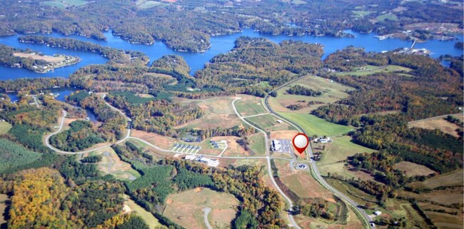 Plus de détails pour C-26,C-28 Booker T. Washington Hwy, Moneta, VA - Terrain à vendre