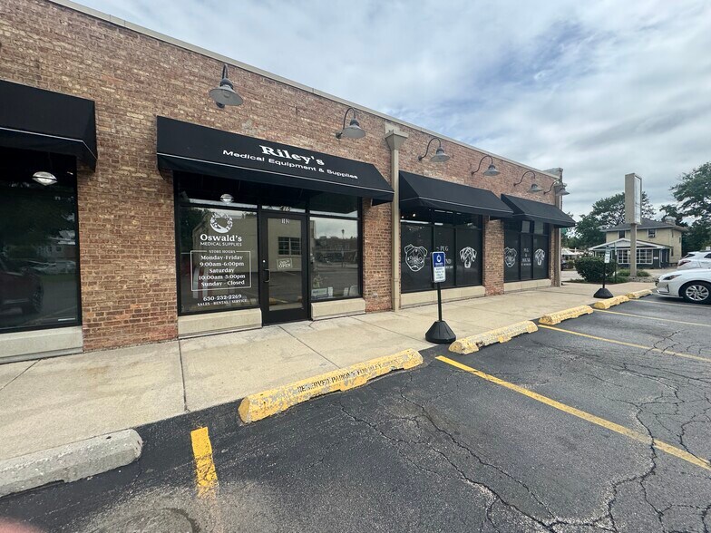 415 W State St, Geneva, IL à vendre - Photo du bâtiment - Image 2 de 4