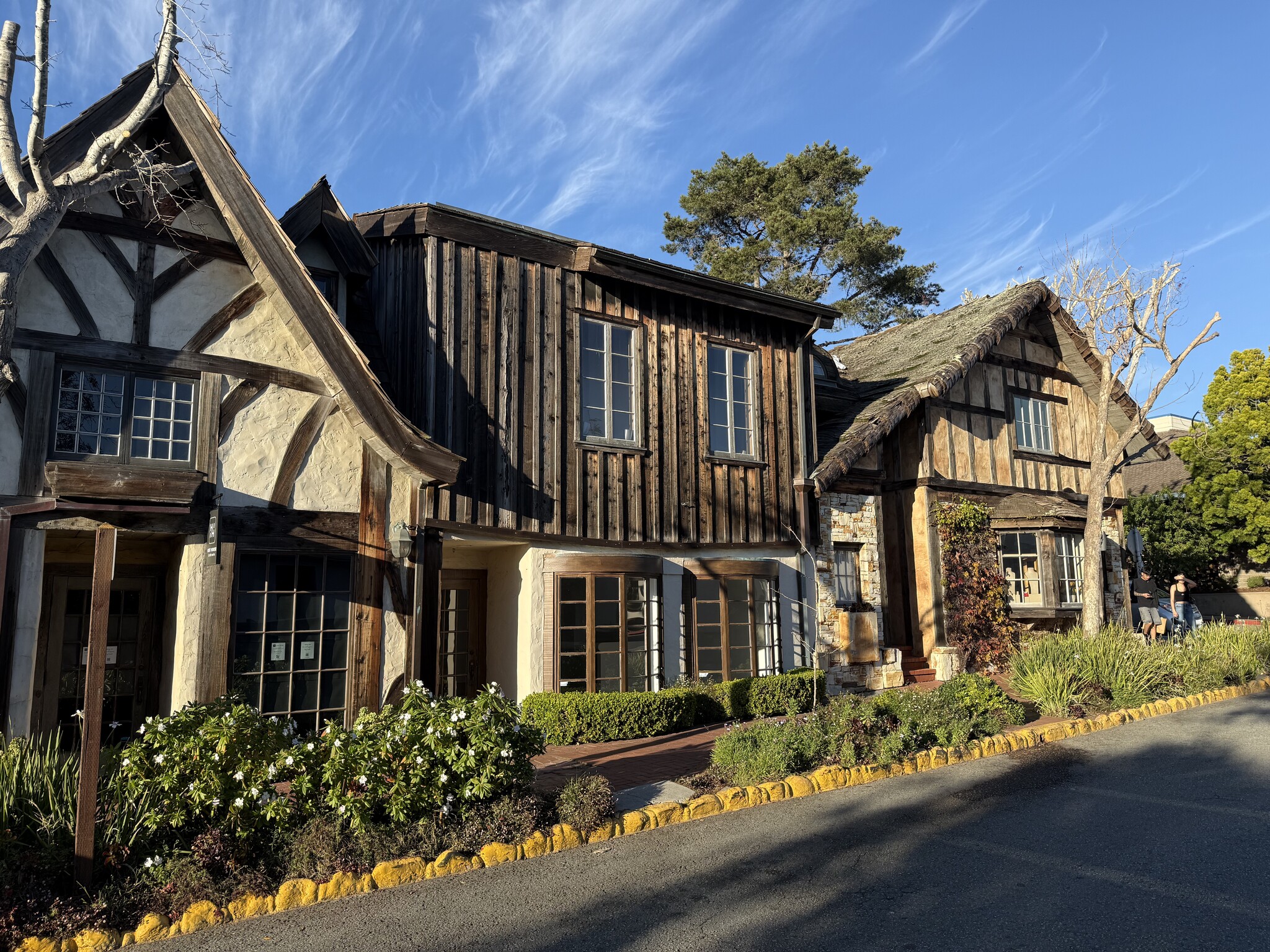 100 E Dolores St, Carmel, CA for lease Building Photo- Image 1 of 16