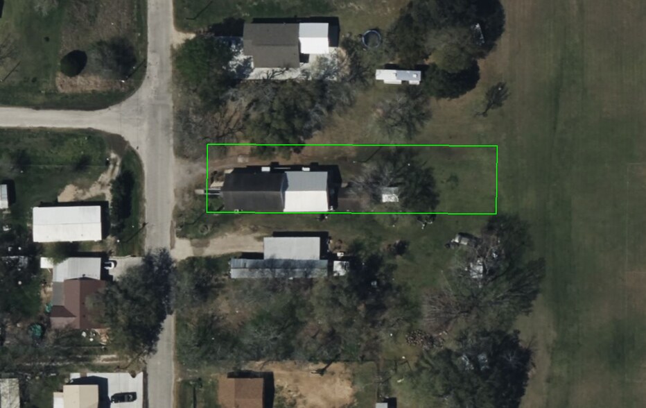 710 8th St, Palacios, TX à vendre - Photo du bâtiment - Image 2 de 2