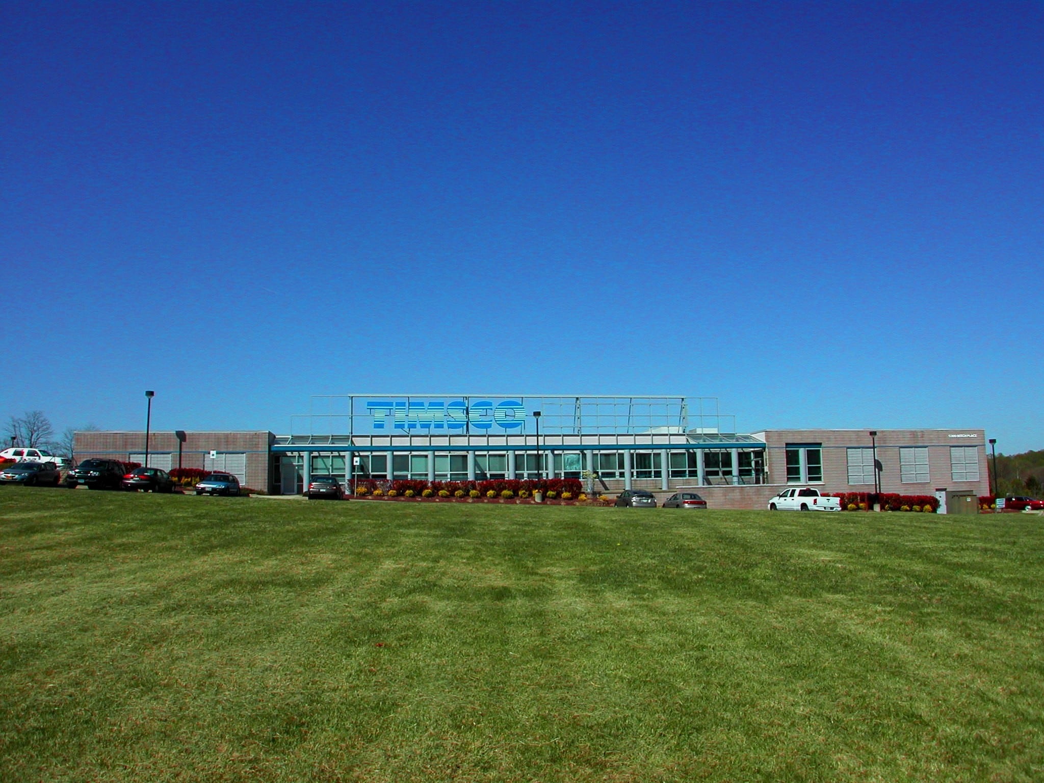 UNDER CONTRACT: 15 AC Industrial w/ BLDG portfolio of 4 properties for sale on LoopNet.ca Primary Photo- Image 1 of 9