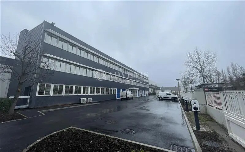 Industriel dans Le Blanc-Mesnil à louer - Photo du bâtiment - Image 3 de 12