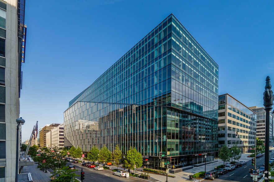 2001 K St NW, Washington, DC à louer - Photo du bâtiment - Image 2 de 6