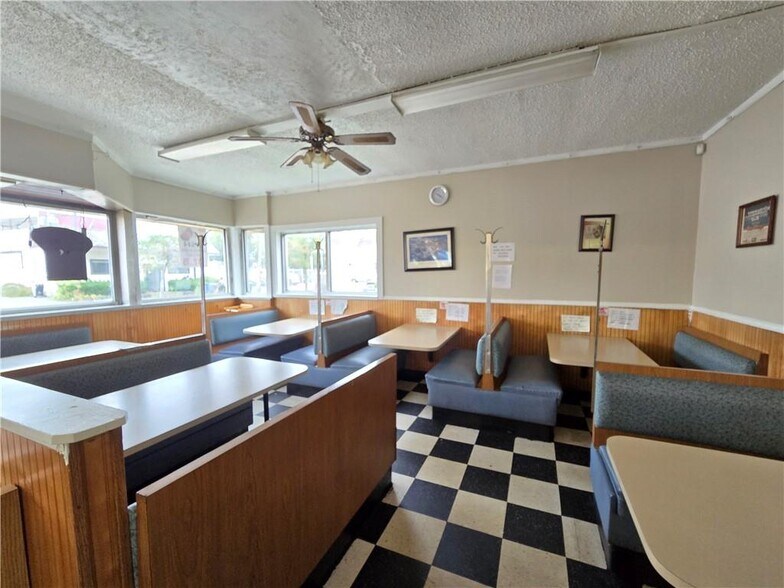 1472 Clinton ave, Rochester, NY for sale - Building Photo - Image 2 of 8