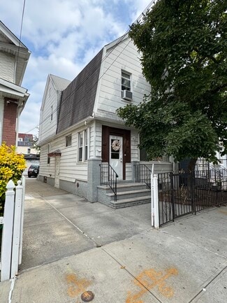 Plus de détails pour 10121 132nd St, South Richmond Hill, NY - Multi-résidentiel à vendre