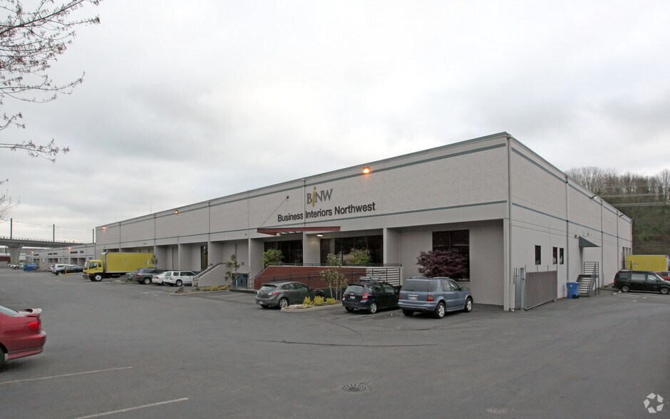 10828-11000 E Marginal Way S, Tukwila, WA for lease - Building Photo - Image 2 of 4