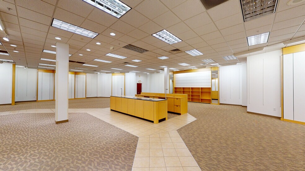 300-320 S Towanda Ave, Normal, IL à vendre - Numérisation 3D de Matterport - Image 2 de 21