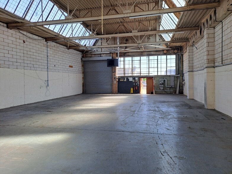 Wilbury Way, Hitchin for lease - Building Photo - Image 2 of 3