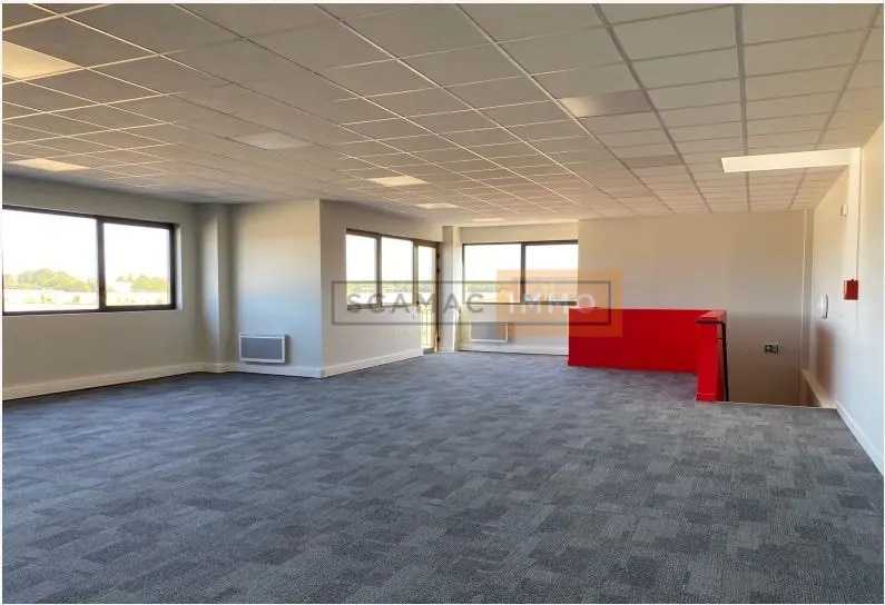 Local d'activités dans Montmagny à vendre - Photo intérieure - Image 3 de 4