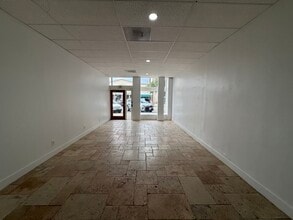 334 Central Ave, Fillmore, CA for lease Interior Photo- Image 1 of 1