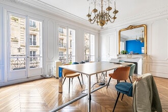 22 Avenue Victoria, Paris for lease Interior Photo- Image 2 of 8