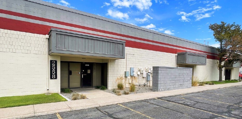2550-2562 W Custer Rd, Salt Lake City, UT for lease - Building Photo - Image 1 of 4