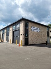 7362 NE University Ave W, Minneapolis, MN for lease Interior Photo- Image 1 of 23