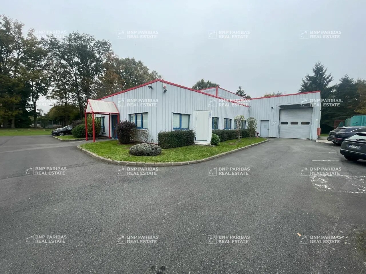 Flex in Cheptainville for sale Building Photo- Image 1 of 16