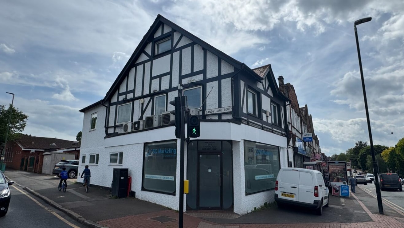 191 Stafford Rd, Wallington à vendre Photo principale- Image 1 de 7