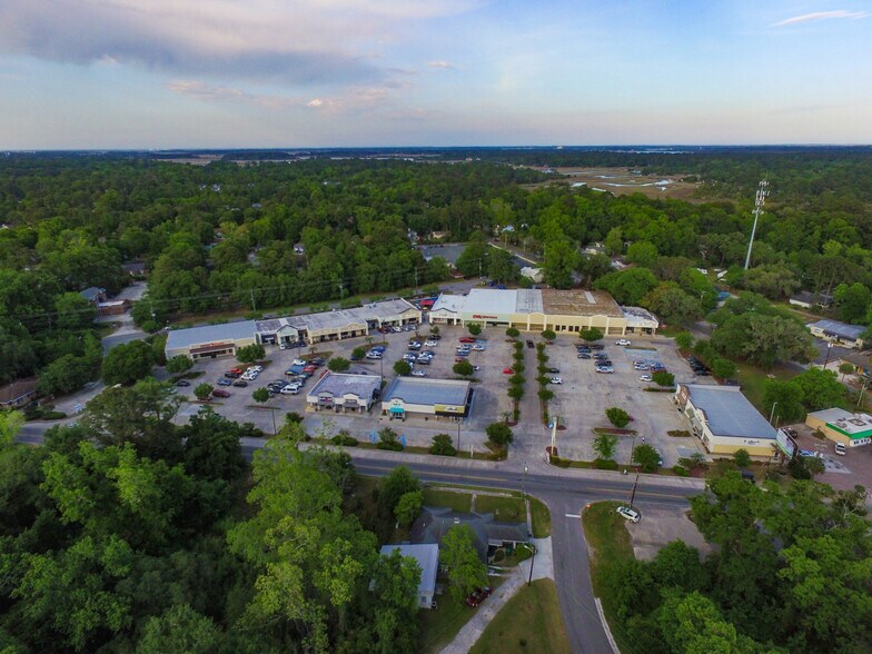 7360 Skidaway Rd, Savannah, GA à louer - Photo du bâtiment - Image 1 de 2