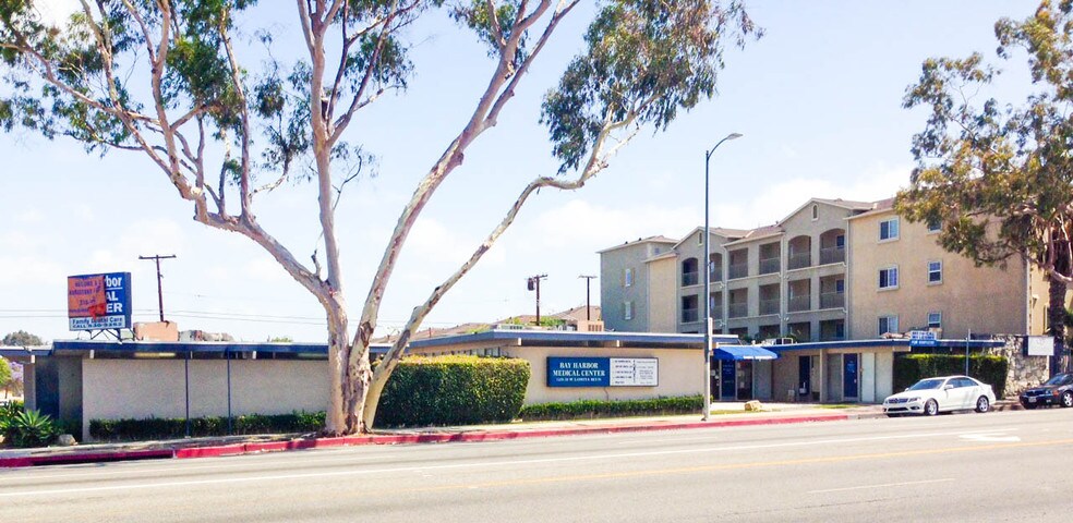 1539 Lomita Blvd, Harbor City, CA à vendre - Photo du bâtiment - Image 2 de 3